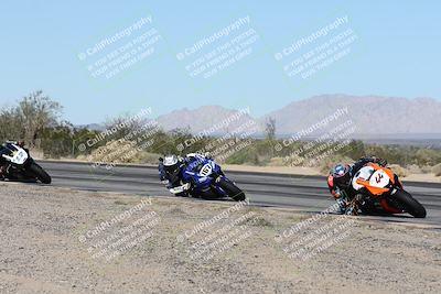 media/Dec-07-2025-CVMA (Sun) [[3e7d2de5dc]]/Race 4-Supersport Middleweight/